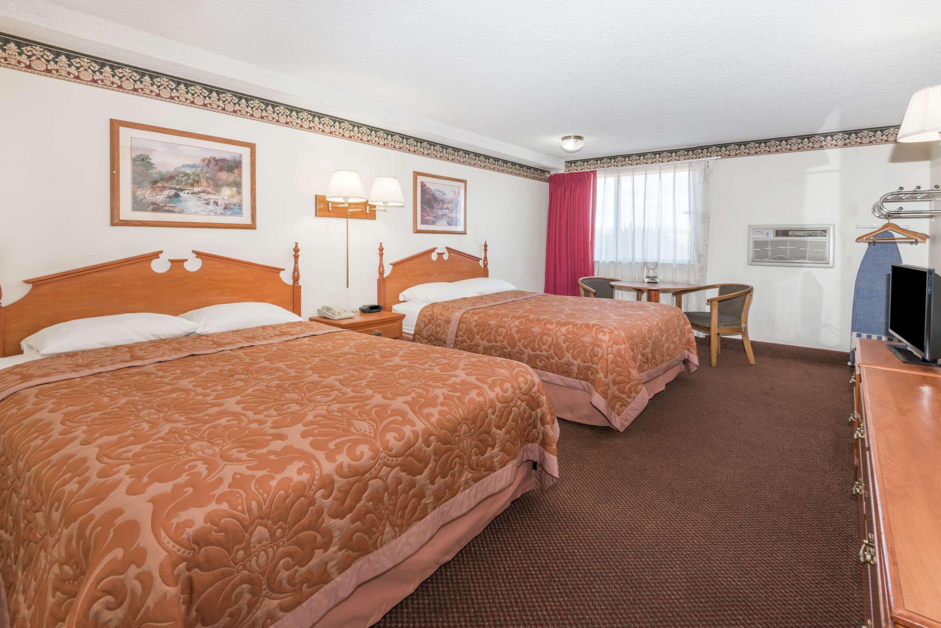 Super 8 By Wyndham Laramie Hotel Buitenkant foto